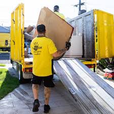 Best Mattress Disposal  in Pella, IA